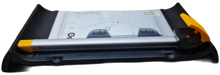 FELLOWES NEUTRON PLUS PAPER TRIMMER