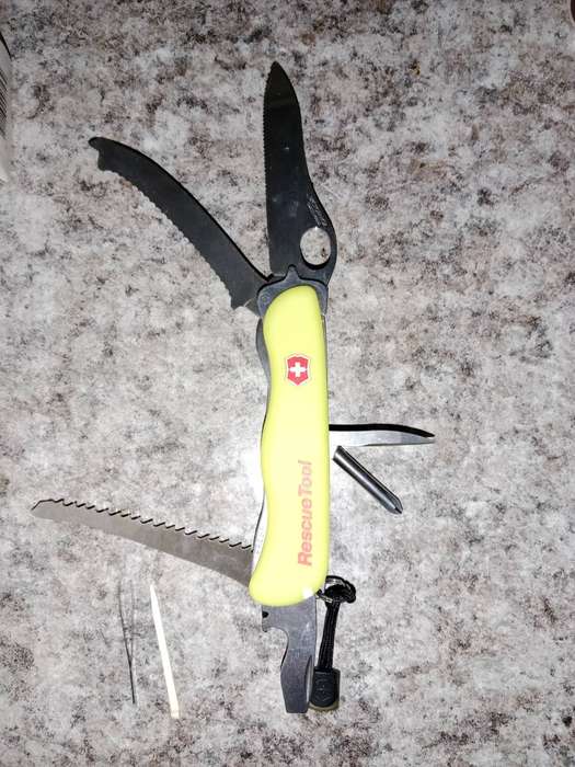 Victorinox Rescue Tool