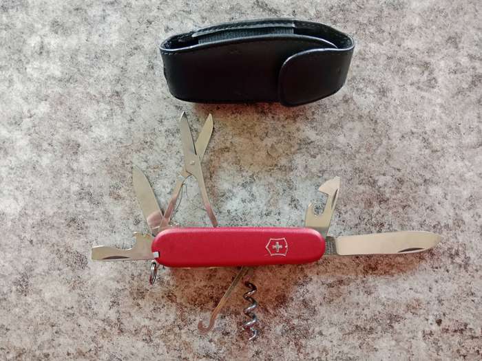 Victorinox Swiss pocket knives X10