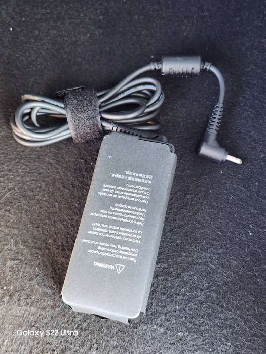 LENOVO ORGINAL SMALL PIN 65W CHARGER