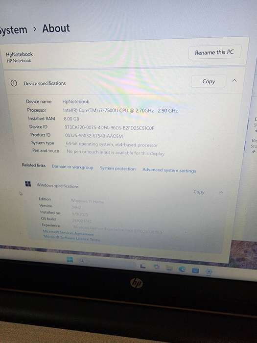 Hp Notebook Core i7 7th gen 1tb hdd 8gig ram  Radeon Graphics Windows 11pro 24h2