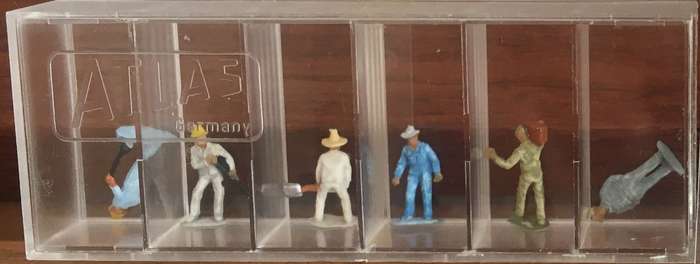 Woodland Scenics Ike's Ice Cream Truck N Scale + 6x Figures