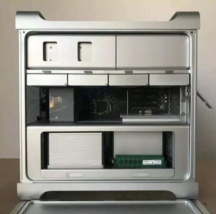 Mac Pro 5.1 Mid 2010 12 core intel Xeon 2x2.4 Ghz 32gb ram 512GB SSD (M2 pcie) 30TB HDD RAID