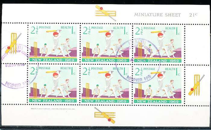 NEW ZEALAND   - 1969     Health Stamps  SHEET   -  FINE   USED