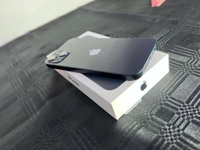 Apple iPhone 13