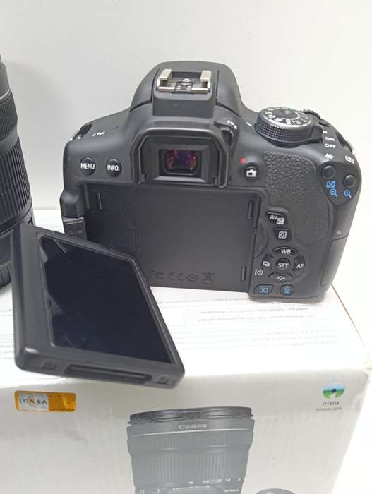Canon EOS 750D Dslr Camera, 24.2Mpx, 18-135mm STM lens