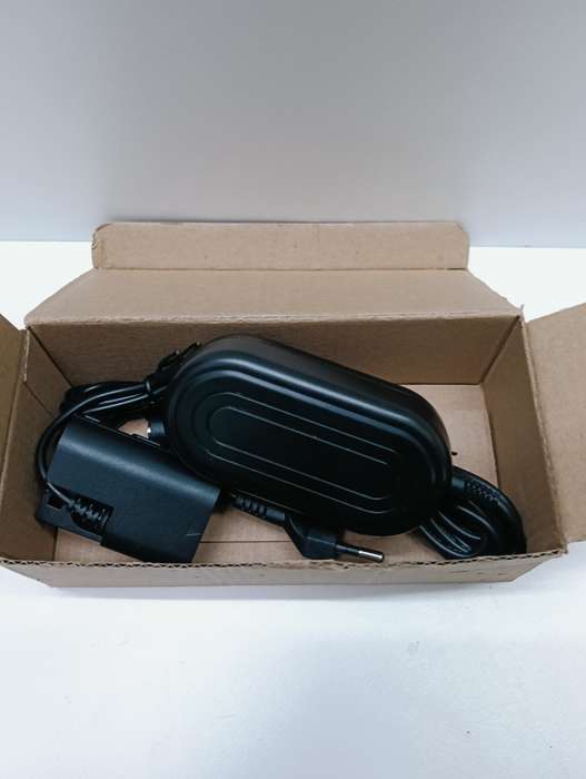CANON LP-E6 Dummy Battery, with AC power supply