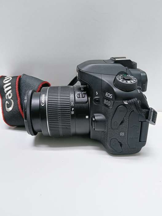 Canon EOS 80D Dslr Camera with a 18-55mm kit lens
