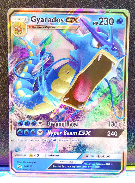 Pokemon Card - Gyarados GX SM212 - Holofoil Black Star Promo - Sun & Moon Promo NM