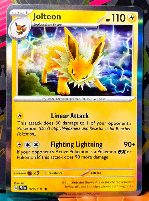 Pokemon Card - Jolteon 029/131 - Holofoil Rare - Prismatic Evolutions  NM