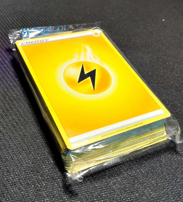 Pokemon Trading Card Game - Sealed Energy pack - 45 basic Energy Cards - Yellow Border SWSH
