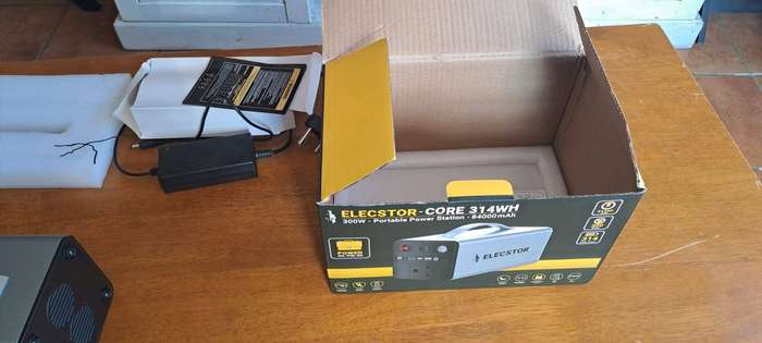 Elecstor CORE 300W Power Station 84000mAh - 314WH