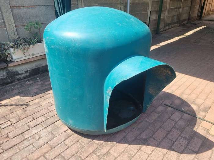 Igloo XL Dog Kennel