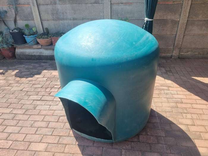 Igloo XL Dog Kennel