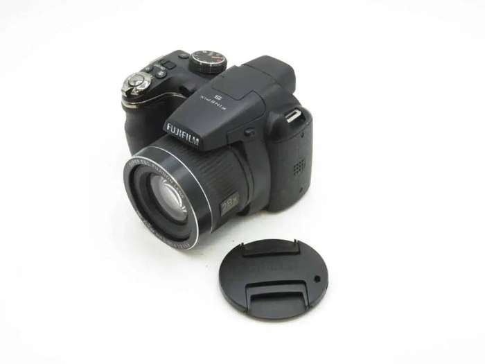 FUJIFILM FinePix S3400 Black 14 MP 3.0" LCD 28X Optical Zoom 24mm Wide Angle Digital Camera