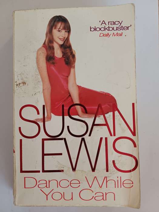 Dance While You Can by Susan Lewis