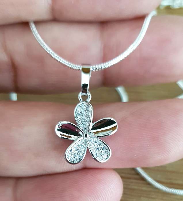 Petal Pendant Necklace  Zircon  Chain For Woman 925 Sterling Silver