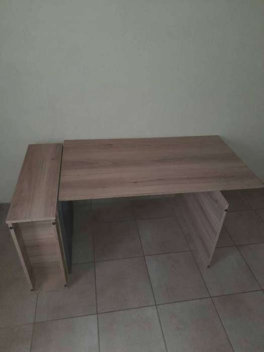 Study desk 509 grey cubes