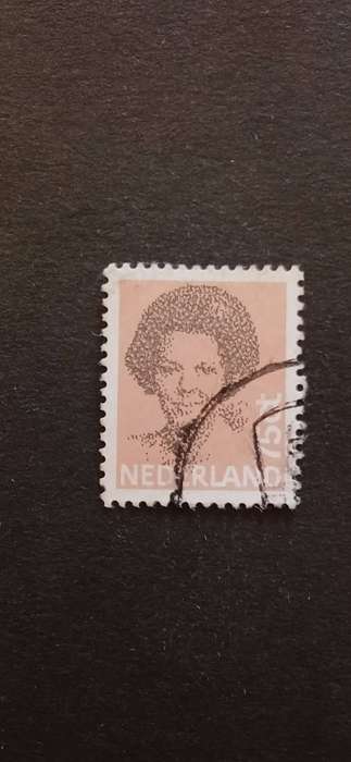 NETHERLANDS 1982 QUEEN BEATRIX NEW VALUES
