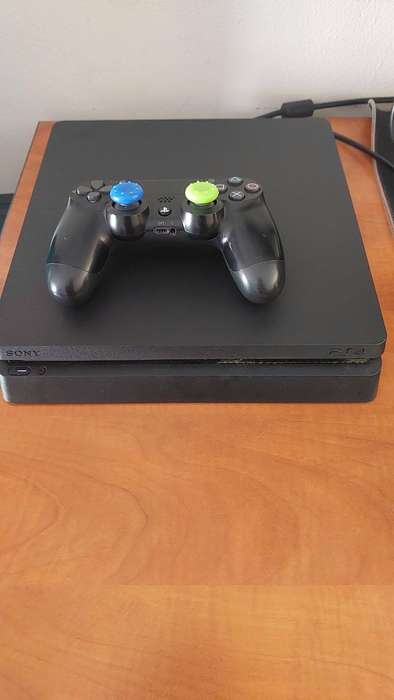 PlayStation 4- 500MB