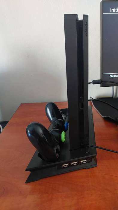 PlayStation 4- 500MB