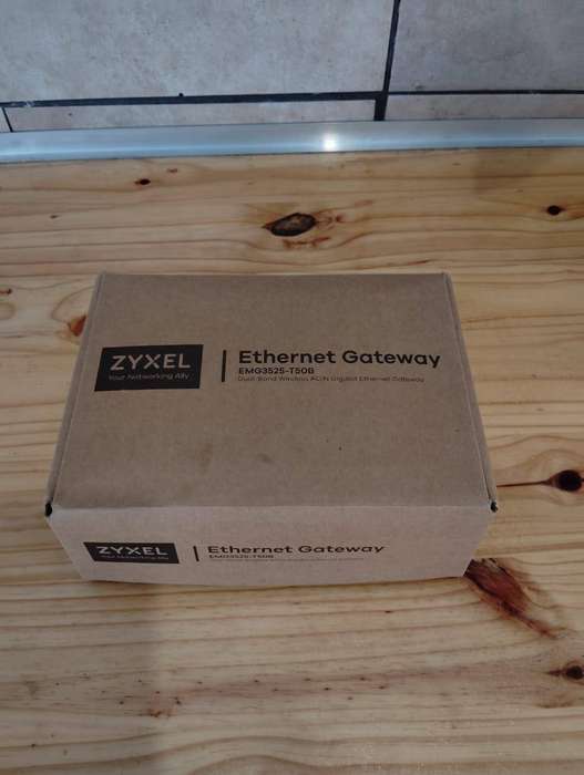 ZyXEL EMG3525-T50B Ethernet Gateway