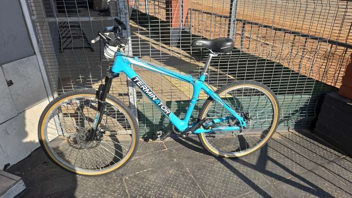 Terminator 26 inch full carbon fibre bicycle