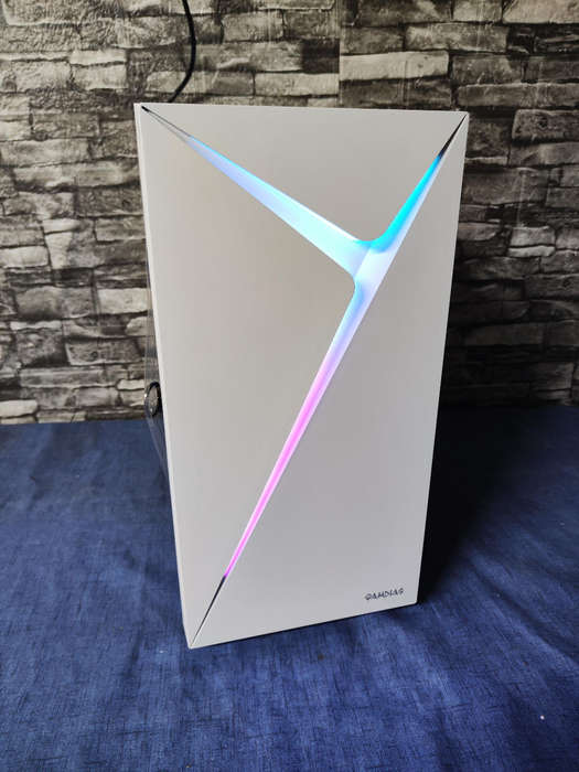 Ryzen 7 Gaming PC**RTX2060 Super 8GB Graphics**16GB Ram**500GB SSD**