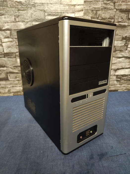 Gigabyte PC Chassis**M-ATX, DTX andIX boards**