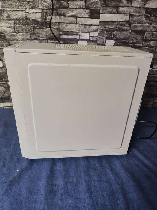 12th Gen i5 Gaming Monster**RTX3070**32GB ARGB Gaming Ram**1TB NVME