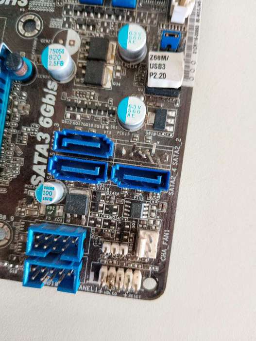 Intel Core i3 3240 Combo**ASRock z68m Motherboard**4GB DDR3 Ram**SATA port damaged