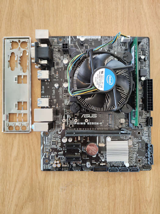 7th Gen i3 Combo**8GB DDR4 Ram**Asus Prime B250M-K Motherboard