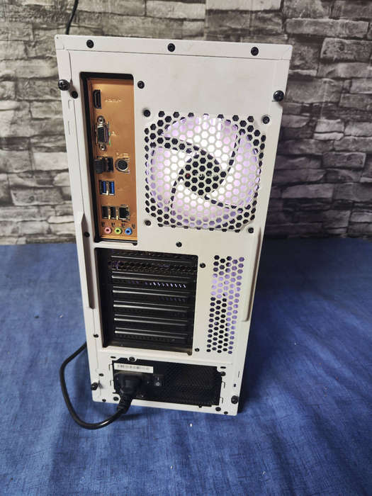 12th Gen i5 Gaming Monster**RTX3070**32GB ARGB Gaming Ram**1TB NVME