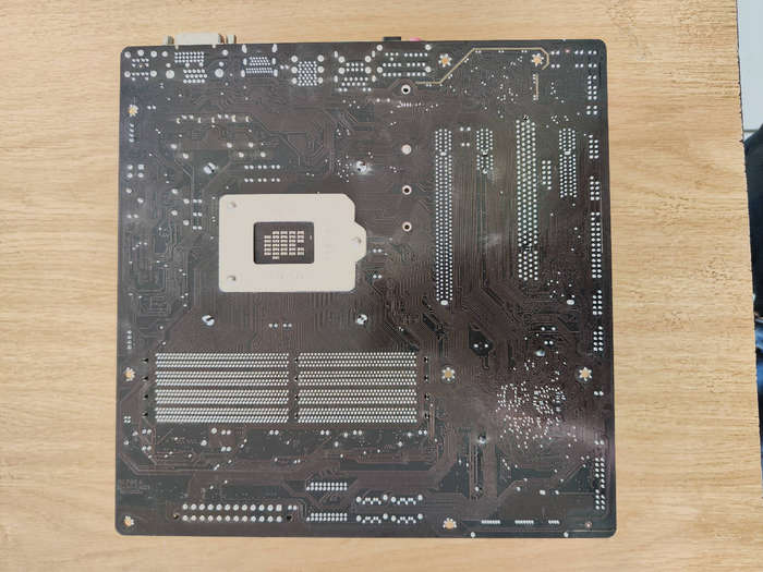 Intel Core i5 7400 Combo**Gigabyte Q270M Motherboard**16GB DDR4 Ram