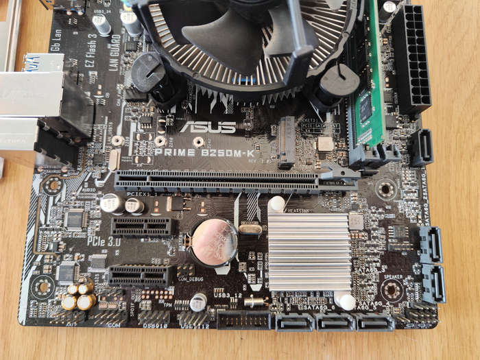 7th Gen i3 Combo**8GB DDR4 Ram**Asus Prime B250M-K Motherboard