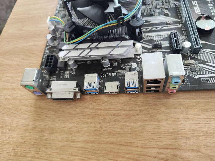 Intel Core i5 6th Gen Combo**Asus Prime Z270-P Motherboard**8GB DDR4 Ram
