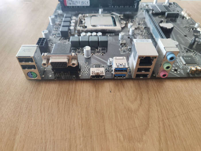 Intel Core i7 11700 Combo**16GB DDR4 Ram**Gigabyte H510M Motherboard**Coolmoon Tower Cooler