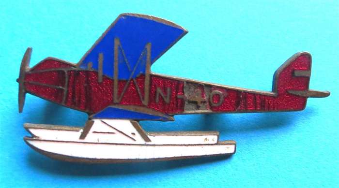 Vintage metal enamelled Water Plane badge by Stratnoid N-40
