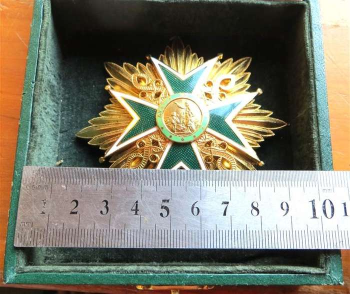 The Military and Hospitaller Order of Saint Lazarus of Jerusalem. Commaner Star in Box