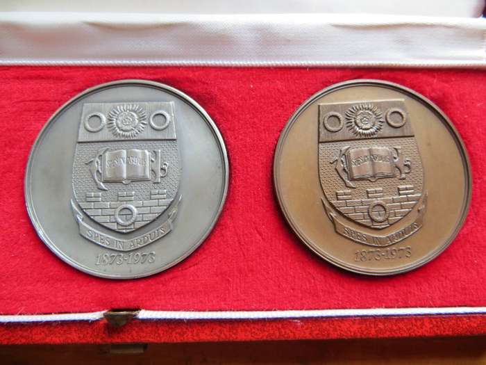 1973 SA Mint UNISA Centenary Set in Original Box - Silver (29.1gr) & Bronze (27.8gr)-No Gold