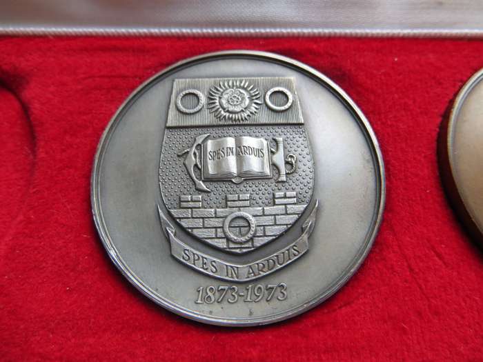 1973 SA Mint UNISA Centenary Set in Original Box - Silver (29.1gr) & Bronze (27.8gr)-No Gold