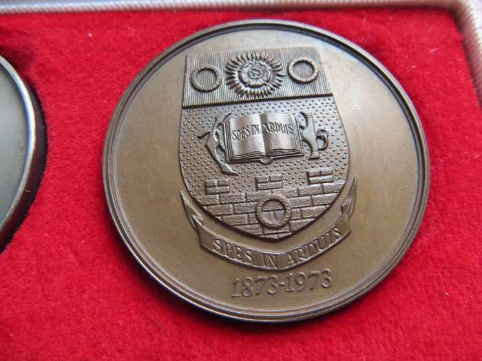 1973 SA Mint UNISA Centenary Set in Original Box - Silver (29.1gr) & Bronze (27.8gr)-No Gold