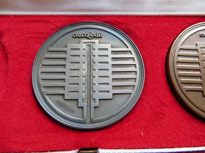 1973 SA Mint UNISA Centenary Set in Original Box - Silver (29.1gr) & Bronze (27.8gr)-No Gold