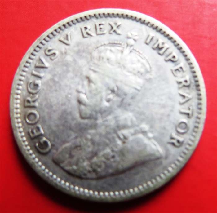 1933 SA Union 6d Sixpence Silver