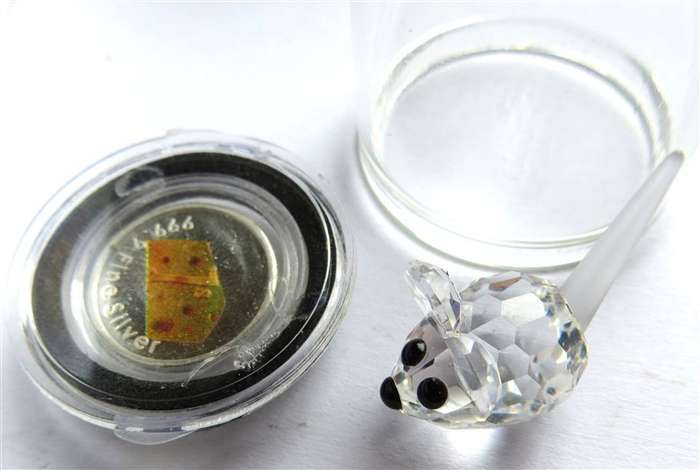 Swarovski 1/10 Oz Silver colourised - Mintage  250 + Crystal Mouse in Box