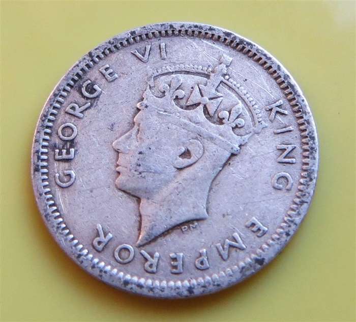 1942 Southern Rhodesia 3d Silver Coin