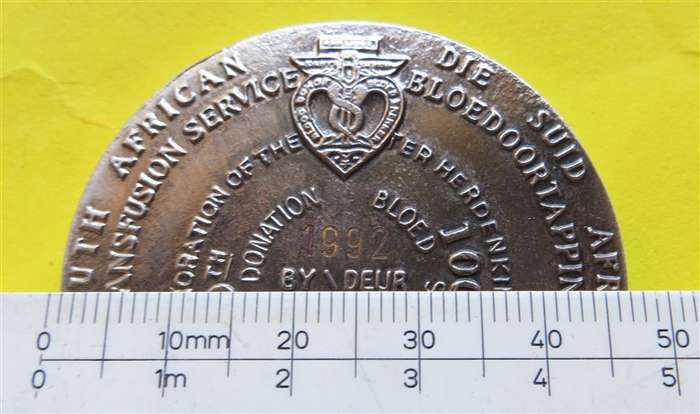 1992 Magna Cum Laude SANBS Medallion - P.J Ludick