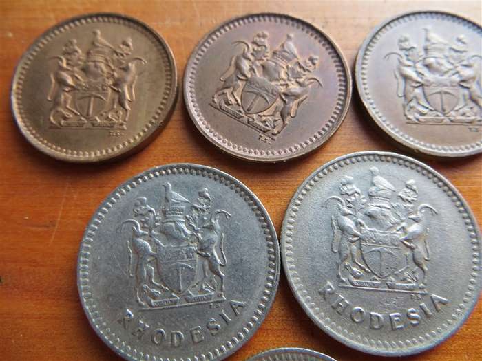 1975/76 Rhodesia Coin Lot - 1 Bid