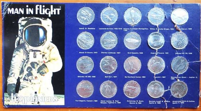 Man in Flight Medallion Set - Shell - Holder is damaged