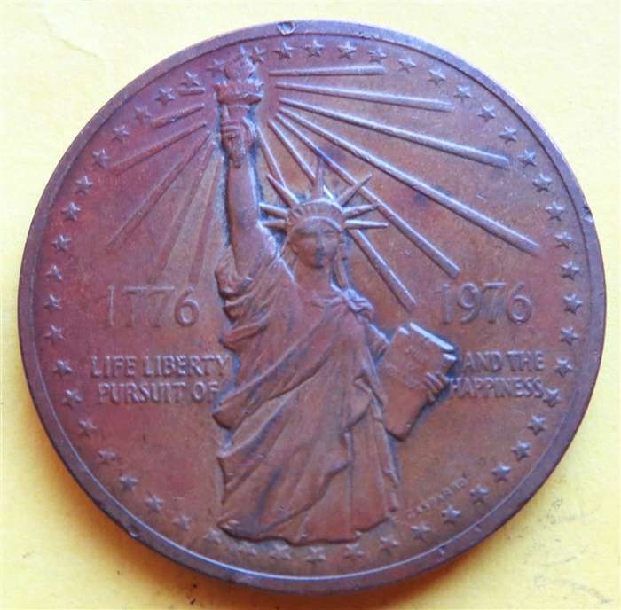1976 American Revolution BiCentennial Medallion